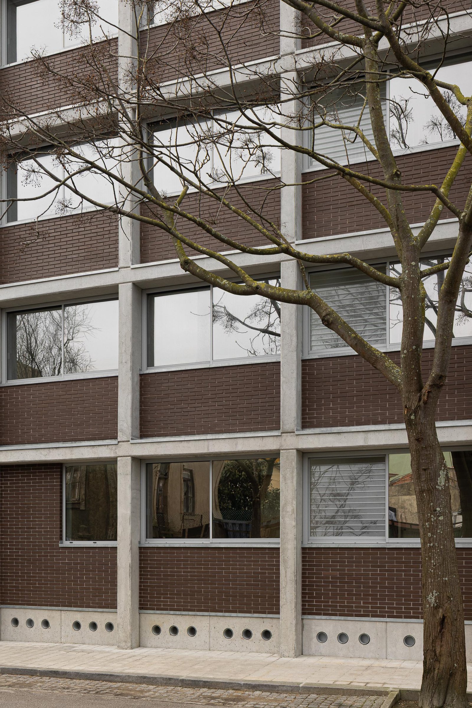 Hintze Ribeiro Residential Building